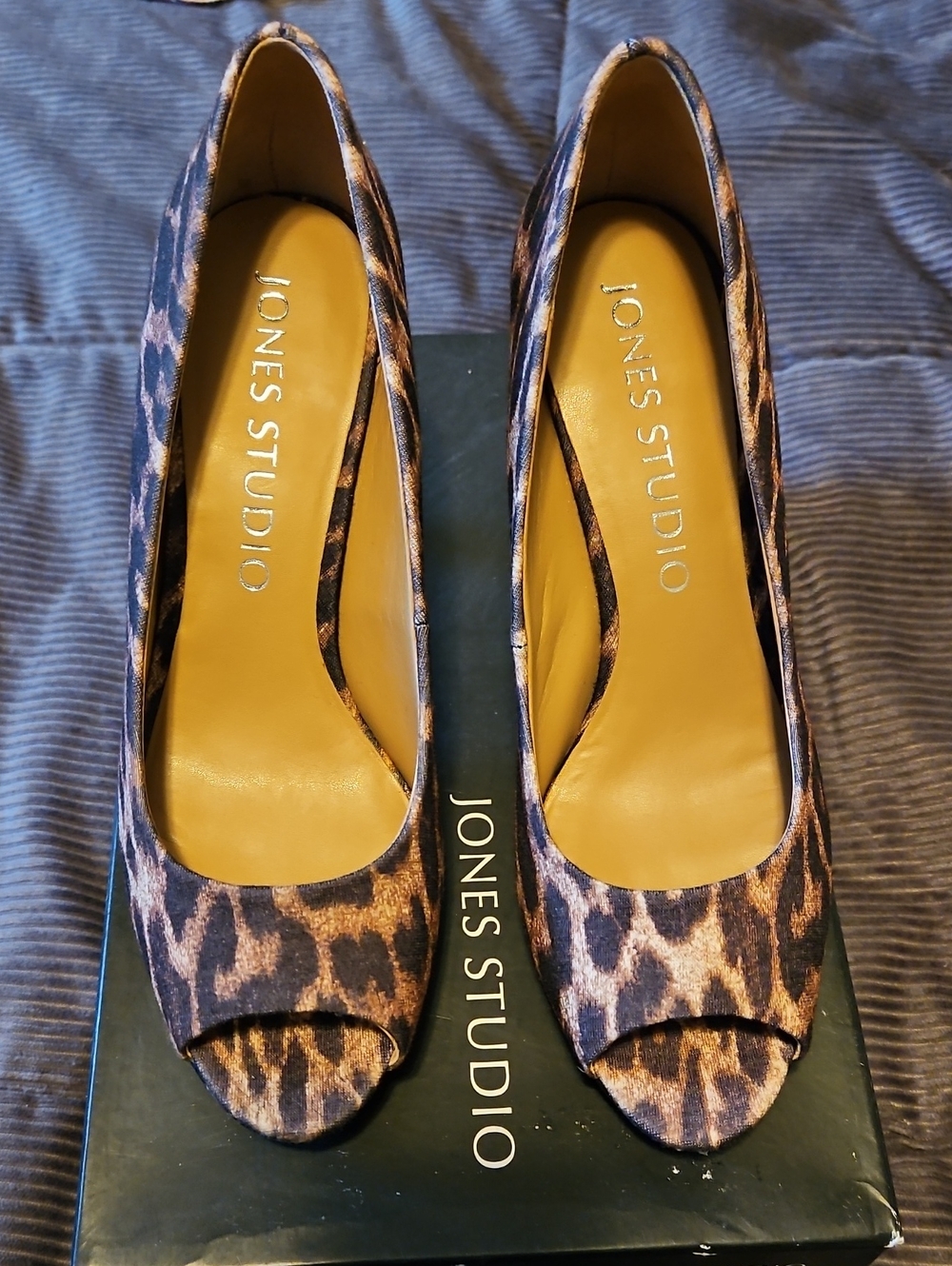 Jones Studio Leopard-Print Peep-Toe Heels in Brown and Tan. Never Worn. Size 6.5